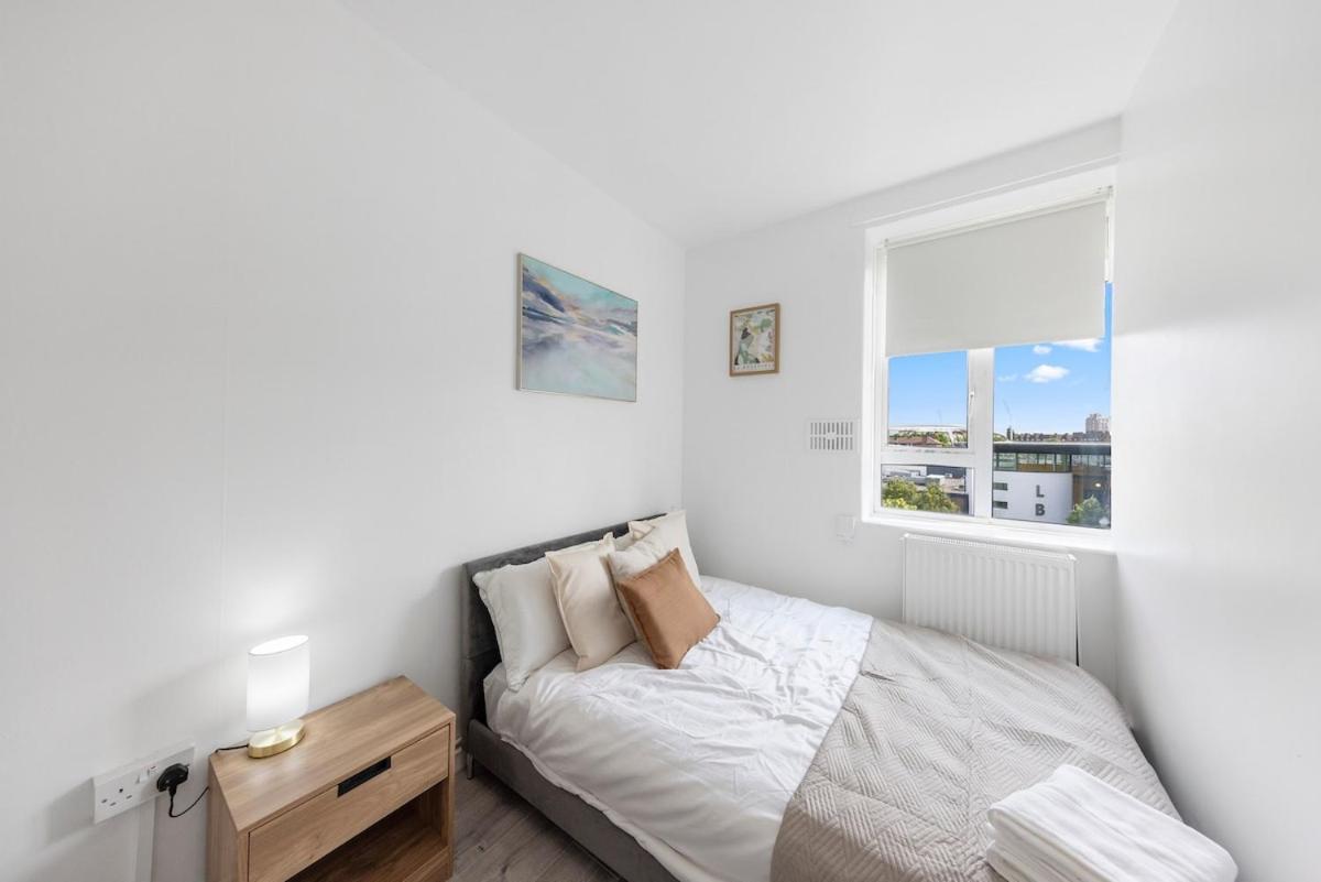 Newly Renovated Modern Vauxhall Flat Apartment *
